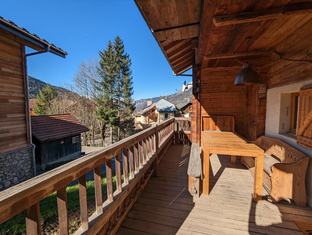 Bas De Chalet Au Coeur Des Aravis, Entre Lac Et Montagne Saint-Jean-de-Sixt Kültér fotó