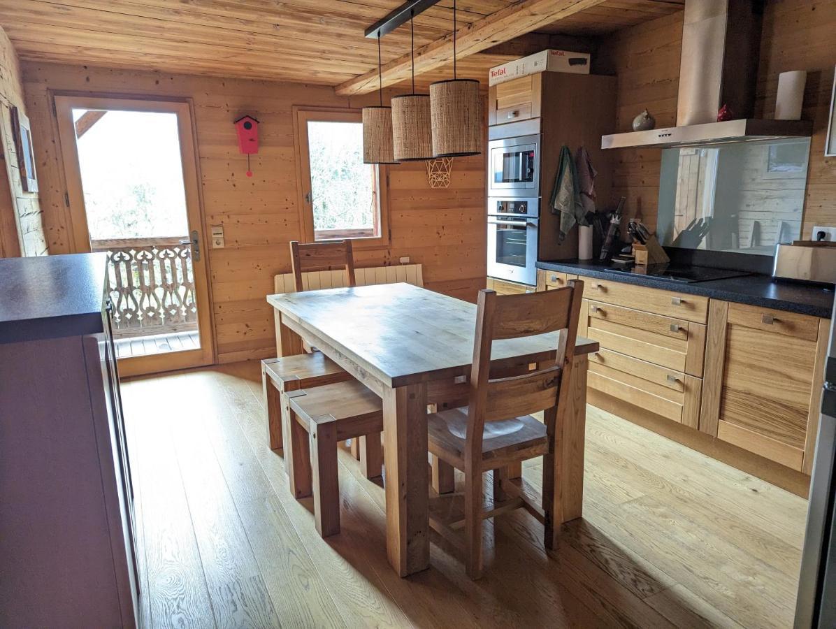 Bas De Chalet Au Coeur Des Aravis, Entre Lac Et Montagne Saint-Jean-de-Sixt Kültér fotó